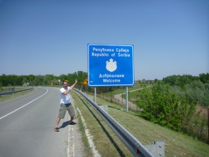 Grenzübertritt nach Servien im Niemandsland