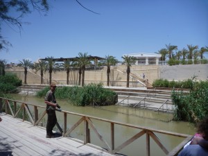 Fluß Jordan mit Blick nach Israel